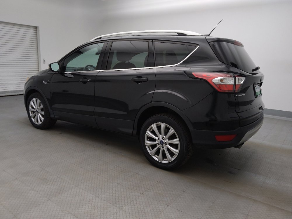 Used 2017 Ford Escape Titanium image 3