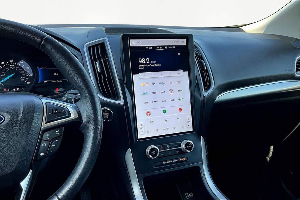 Used 2022 Ford Edge SEL w/ Convenience Package image 6