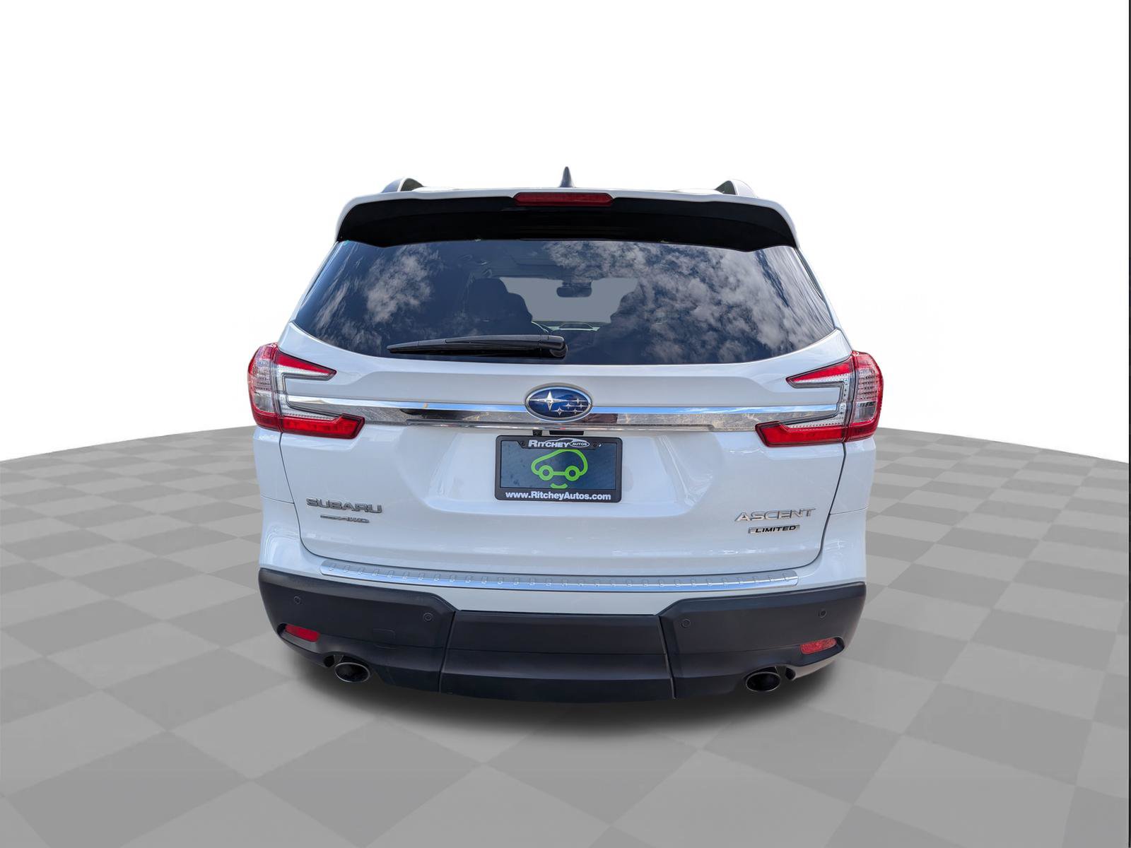 Used 2023 Subaru Ascent Limited w/ Technology Package AWD/4WD image 5