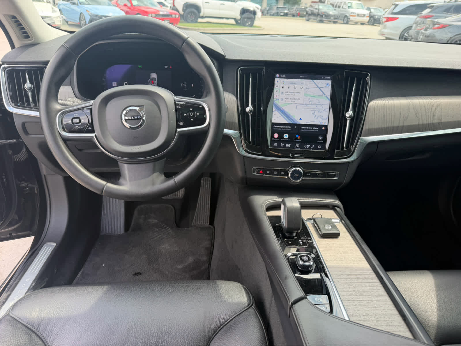 Used 2023 Volvo S90 B6 Plus AWD/4WD image 10