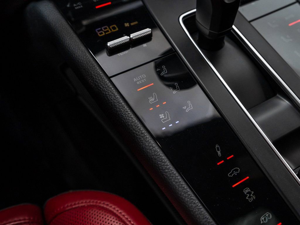 Used 2023 Porsche Macan GTS image 21