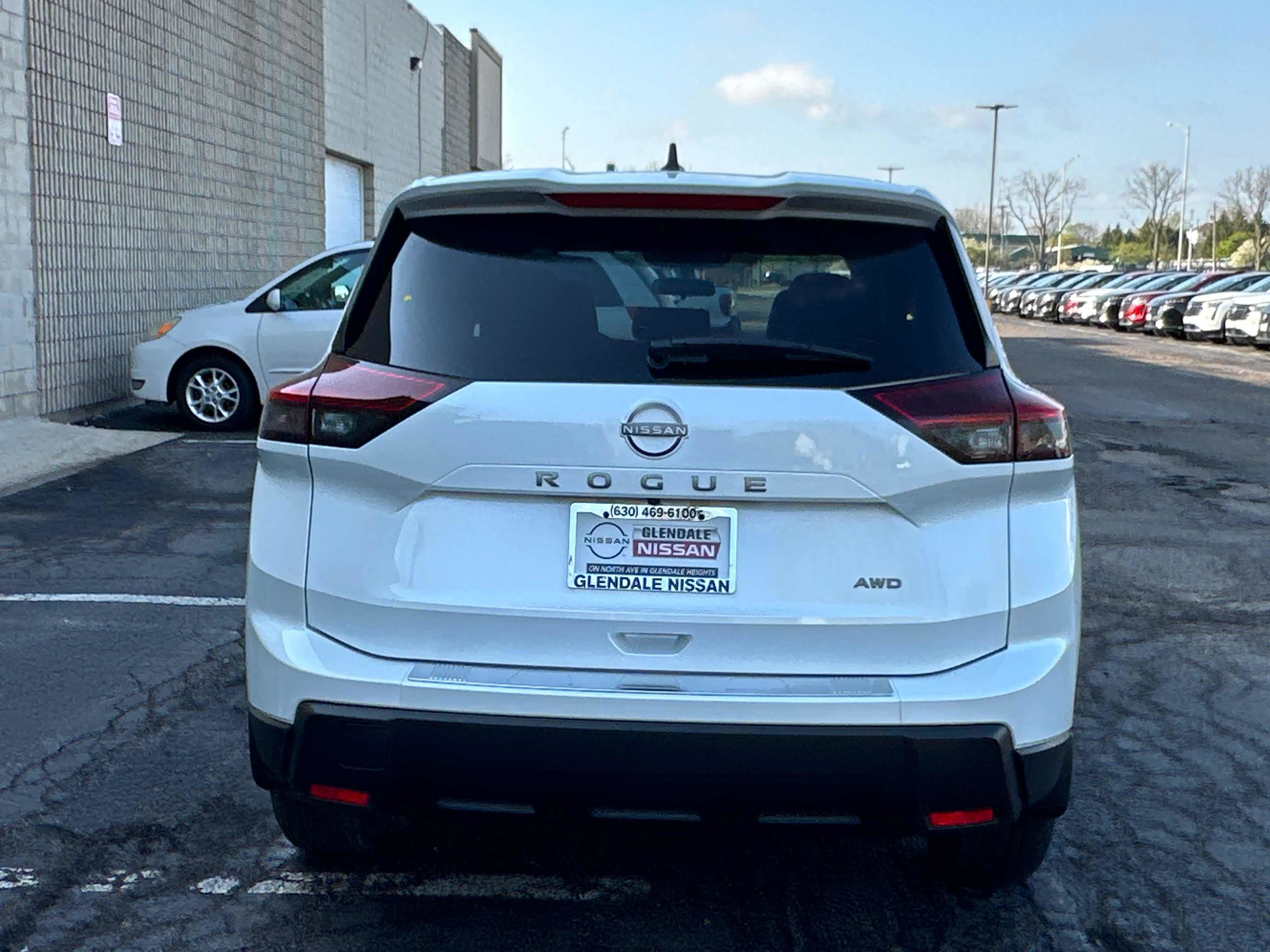 New 2026 Nissan Rogue SV w/ Cold Weather Package AWD/4WD image 5