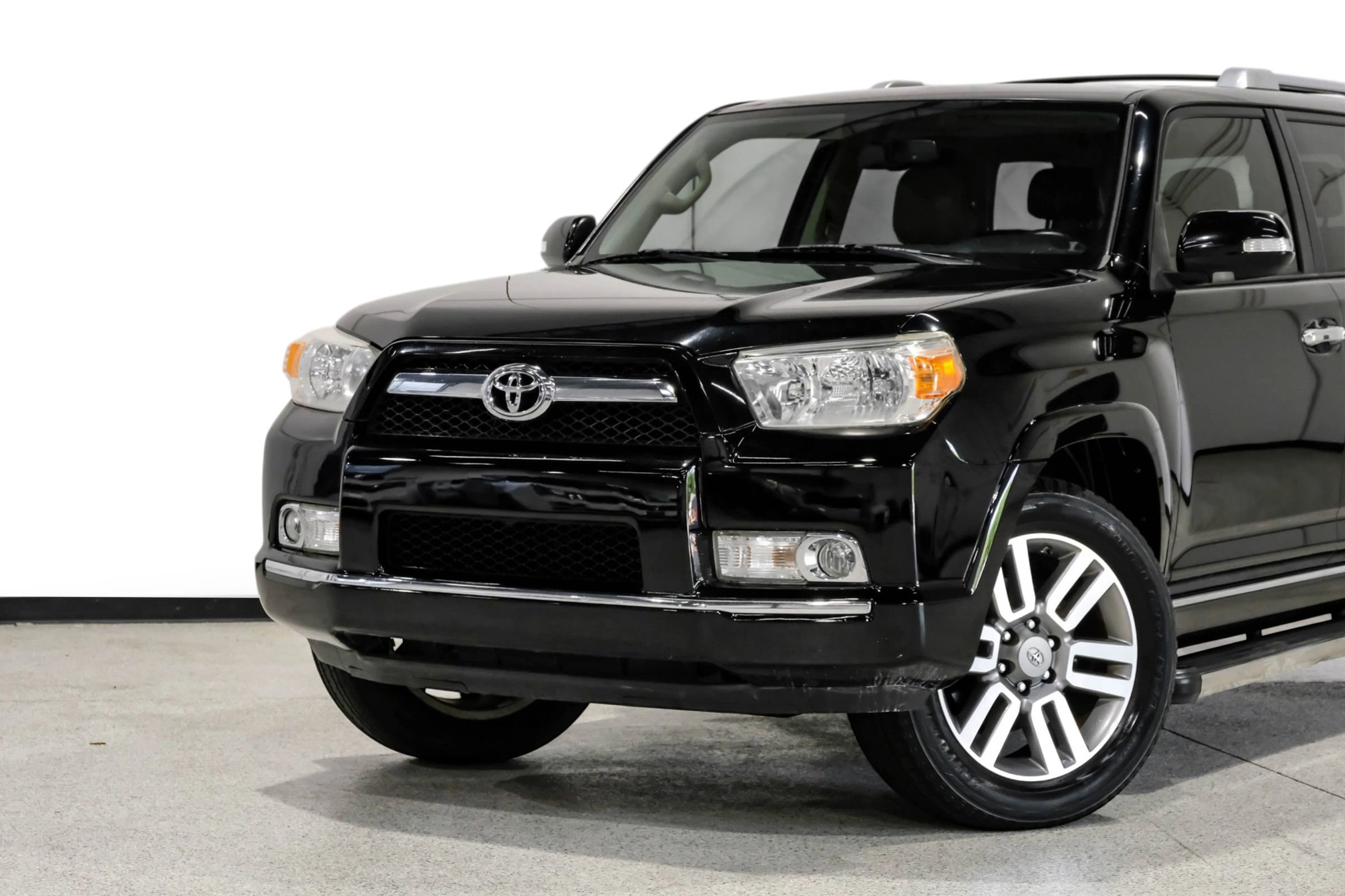 Used 2012 Toyota 4Runner Limited image 9