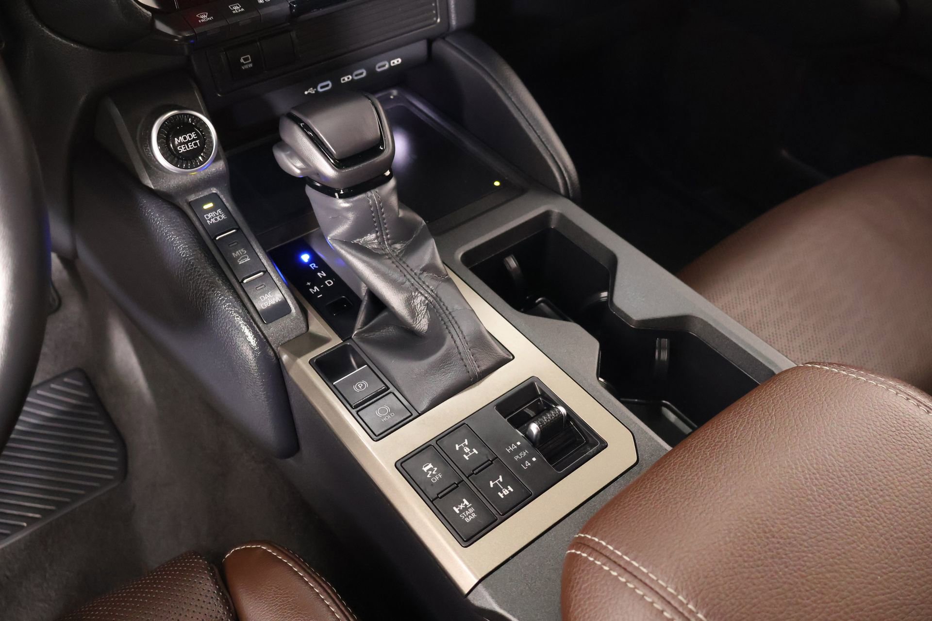 Used 2026 Toyota Land Cruiser w/ Premium Package AWD/4WD image 8
