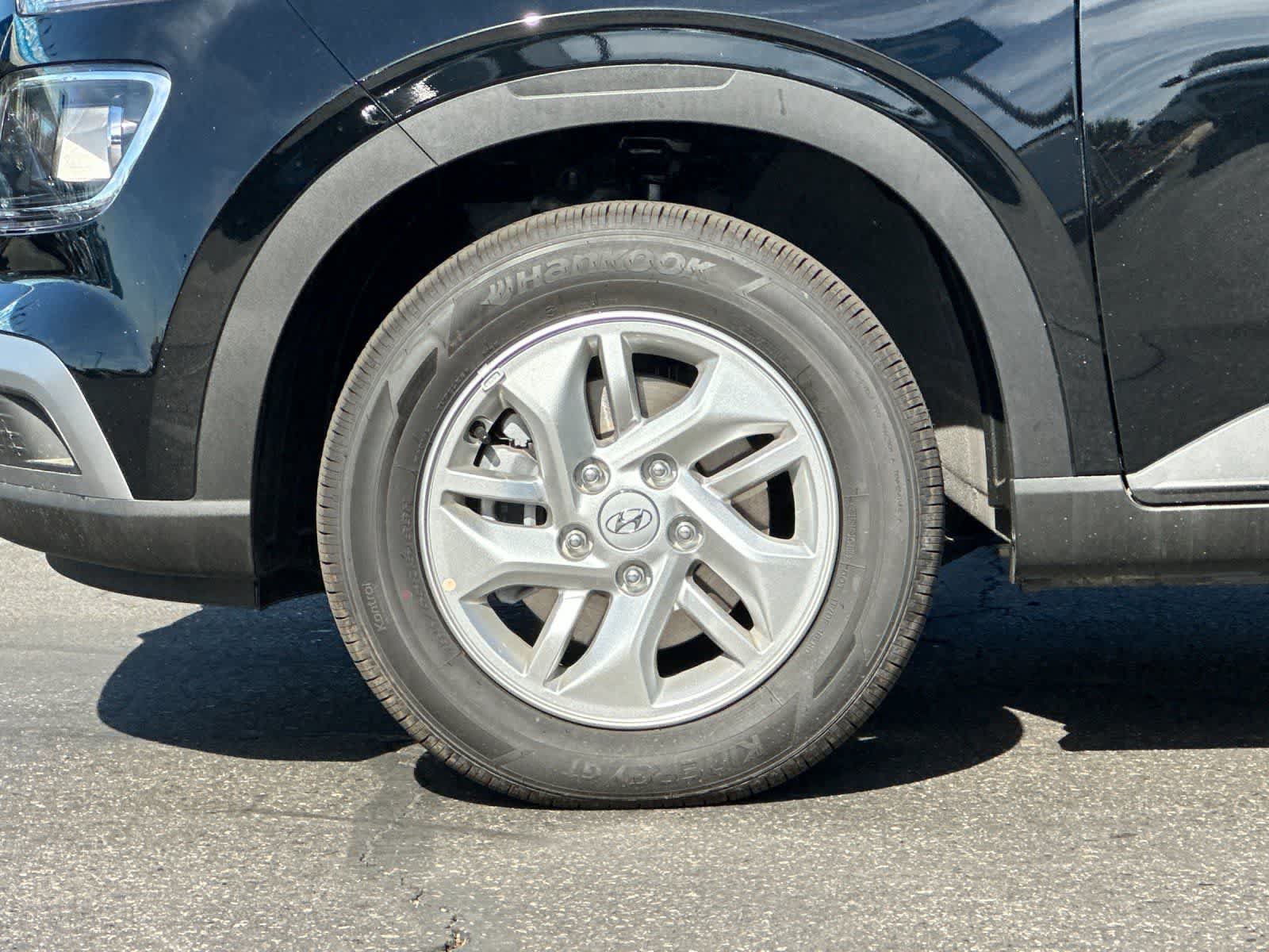 New 2026 Hyundai Venue SE FWD image 24