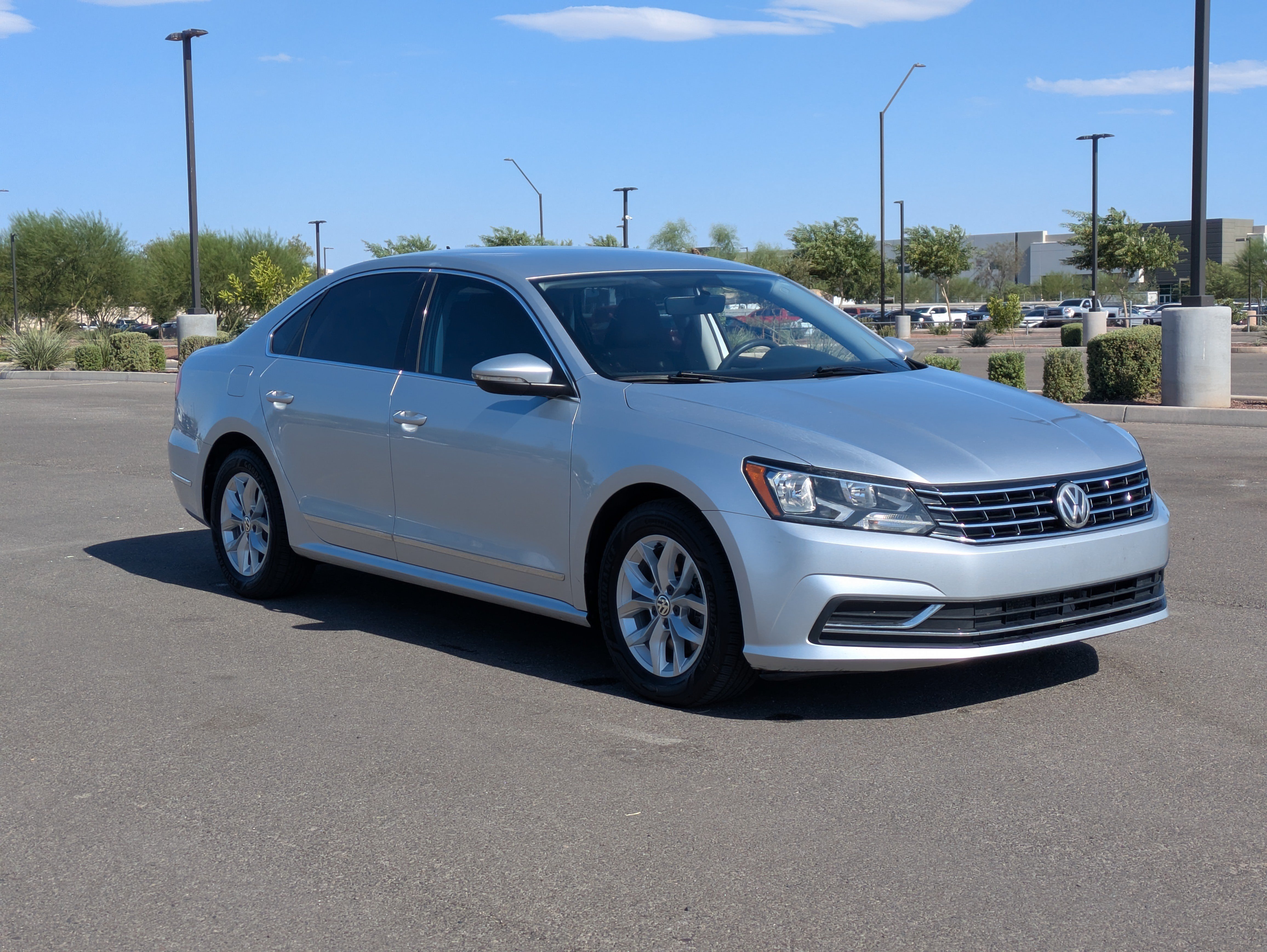 Used 2017 Volkswagen Passat 1.8T S FWD image 7