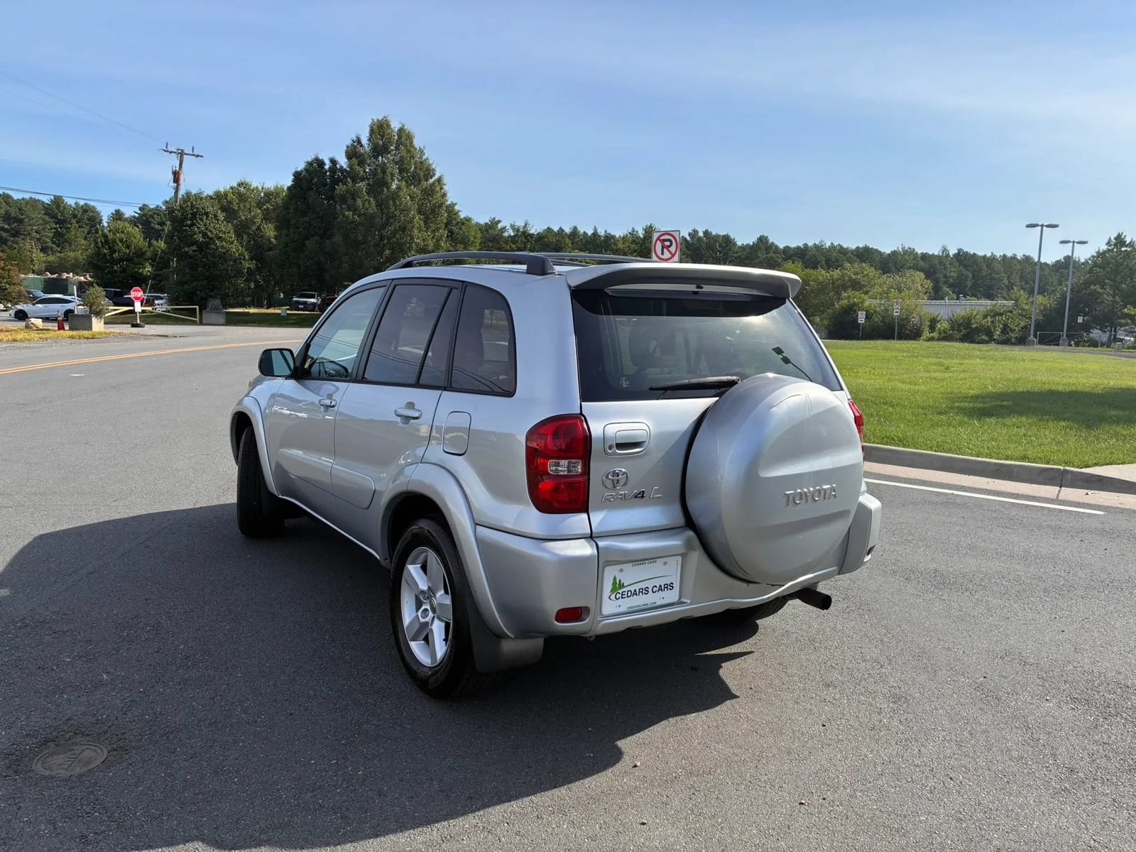 Used 2005 Toyota RAV4 4WD image 5