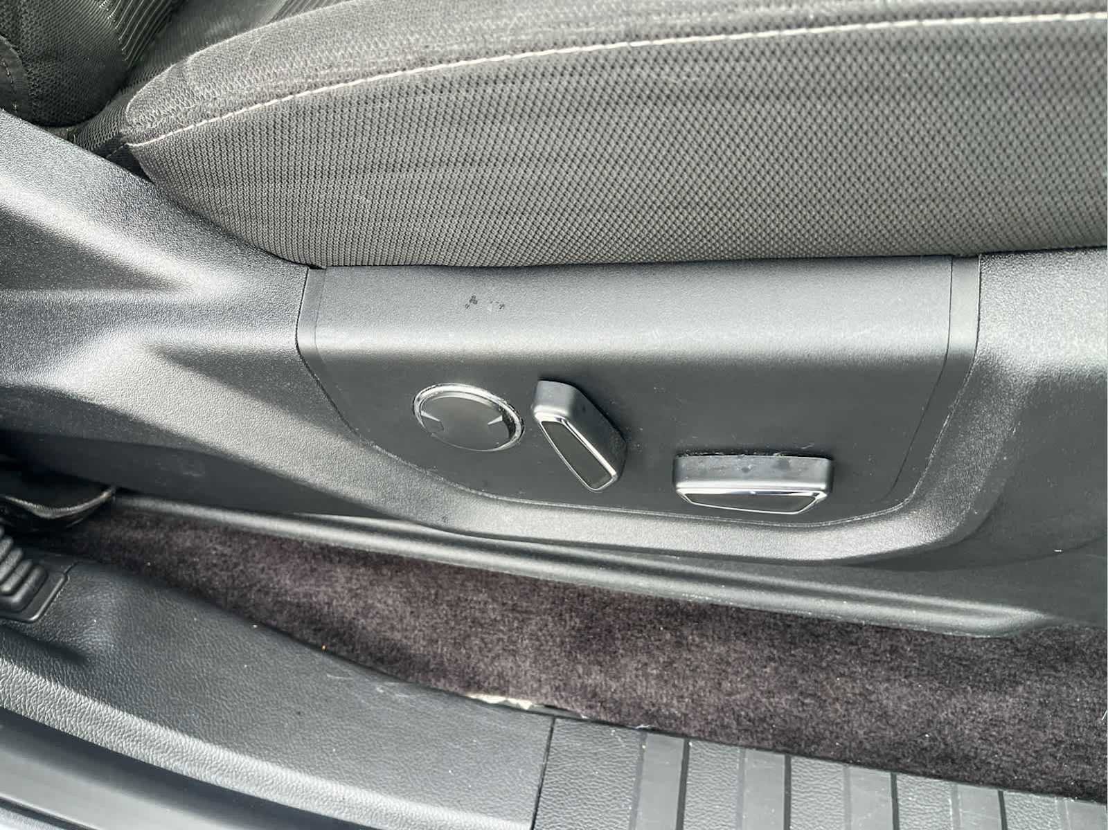 Used 2016 Ford F150 XLT w/ Equipment Group 302A Luxury image 18