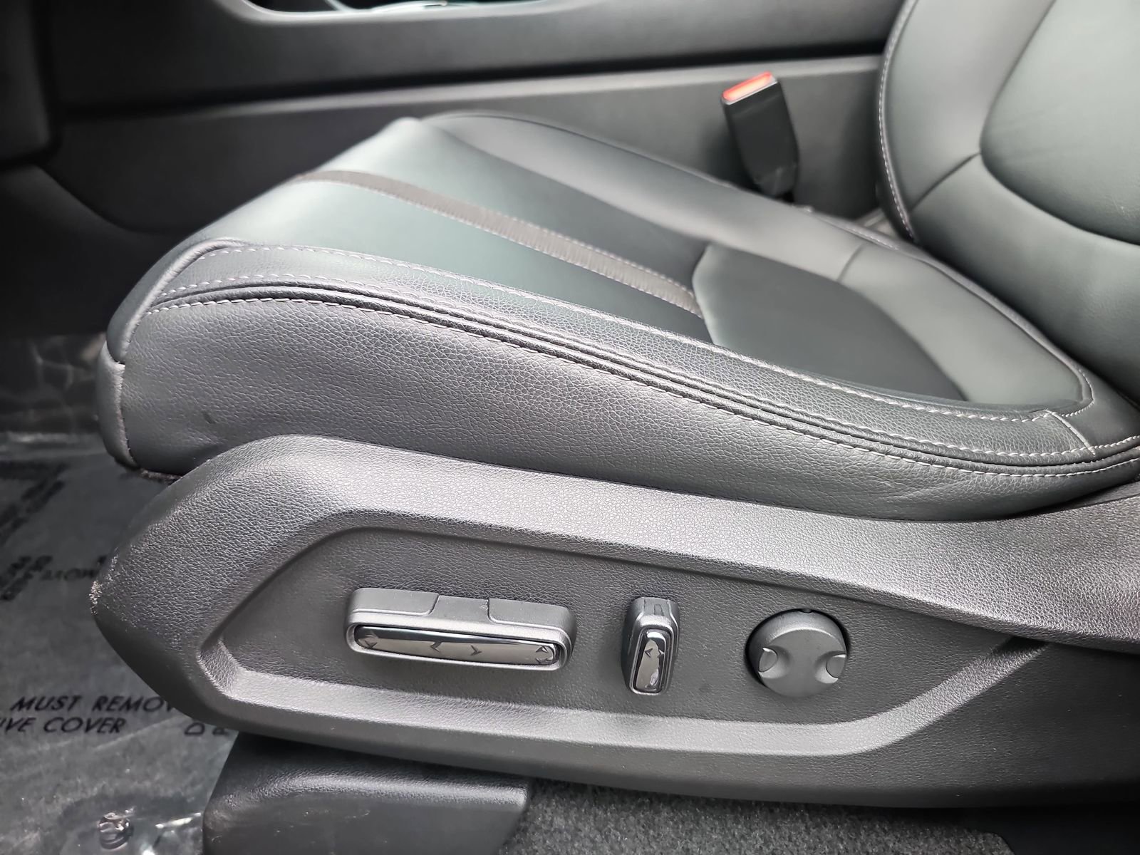 Used 2025 Honda Pilot EX-L image 30