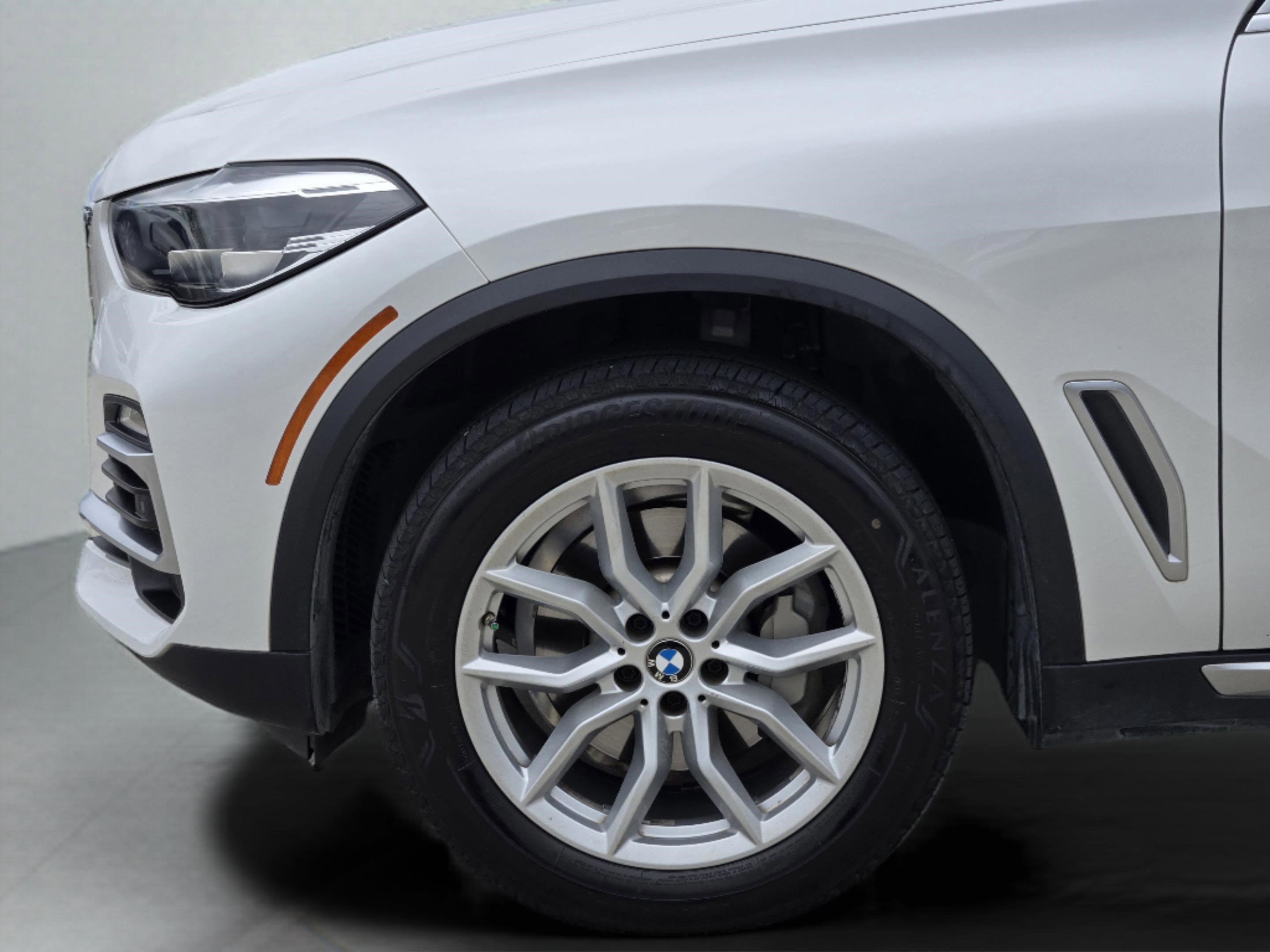 Used 2021 BMW X5 xDrive40i w/ Convenience Package AWD/4WD image 25