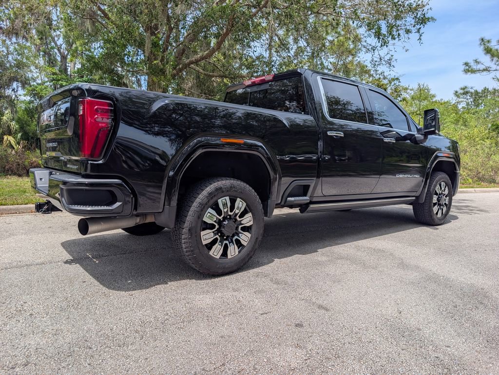 Used 2024 GMC Sierra 2500 Denali w/ Denali Reserve Package AWD/4WD image 9