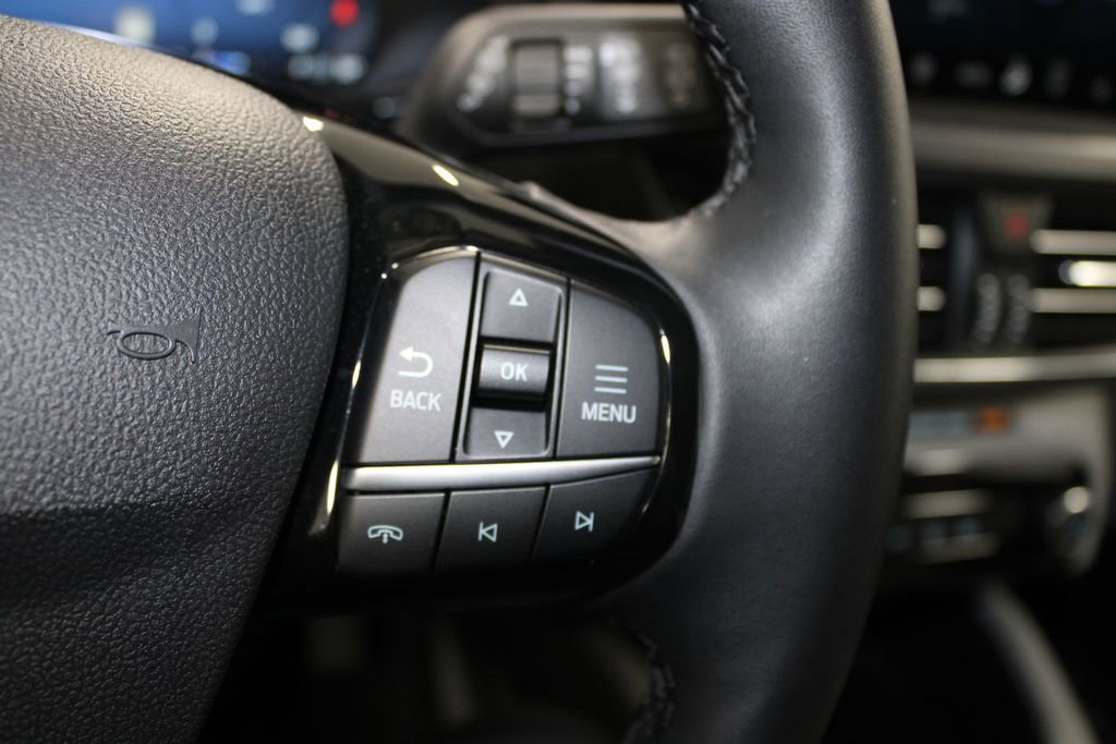 Used 2023 Ford Escape SE w/ PHEV Premium Package image 37