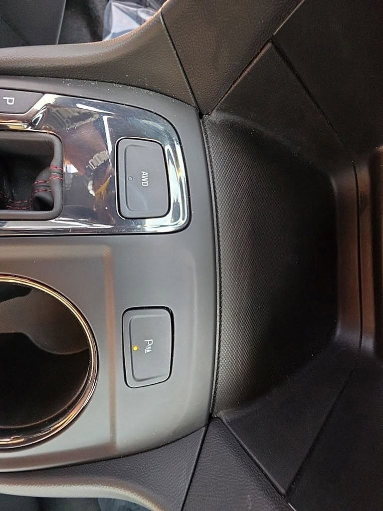 Used 2023 Chevrolet Equinox RS AWD/4WD image 20