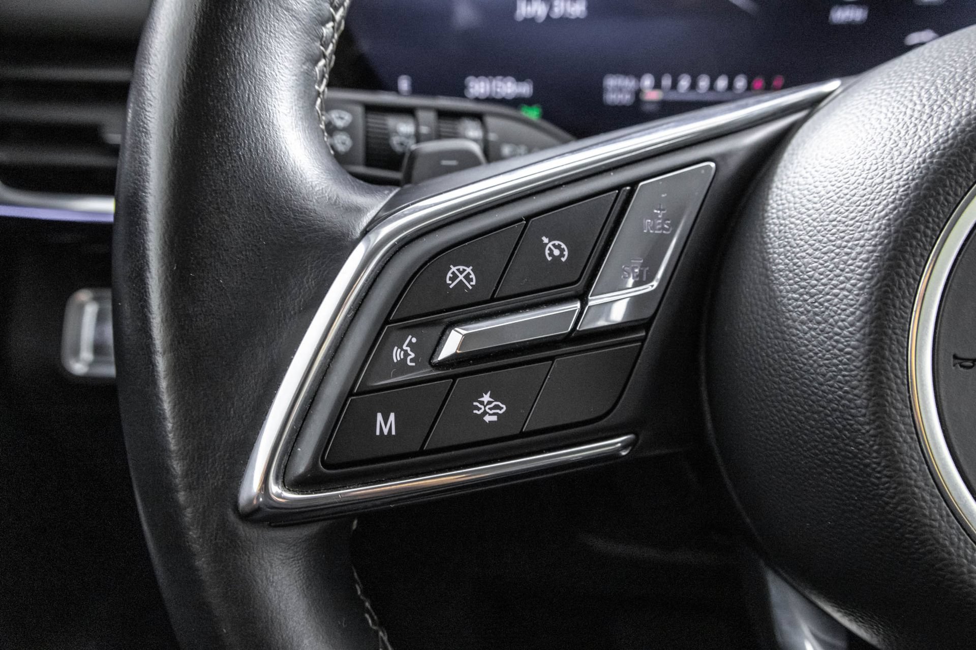 Used 2024 Buick Envision Preferred AWD/4WD image 25