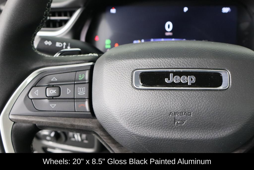 New 2025 Jeep Grand Cherokee Limited w/ Black Appearance Package image 8