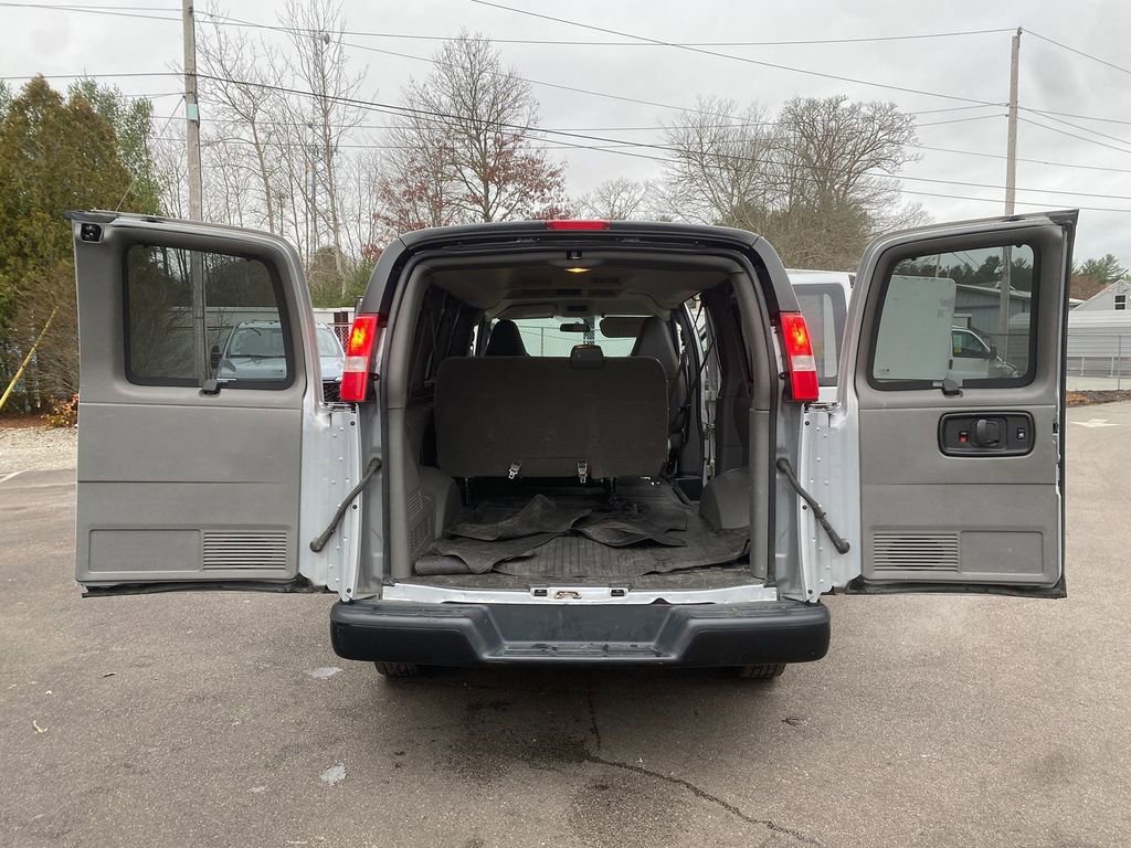 Used 2017 Chevrolet Express 2500 LS image 24