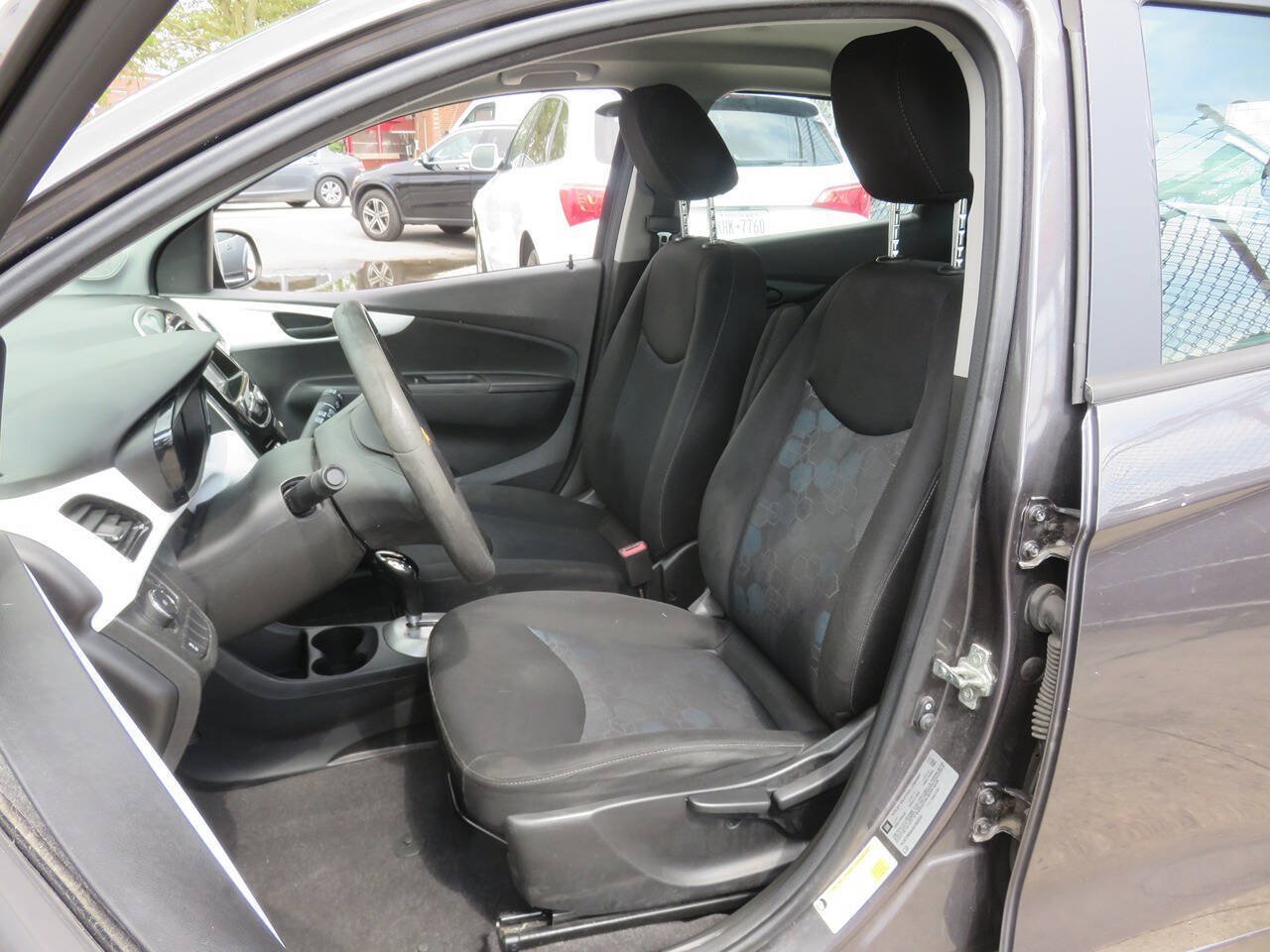 Used 2016 Chevrolet Spark LT FWD image 10