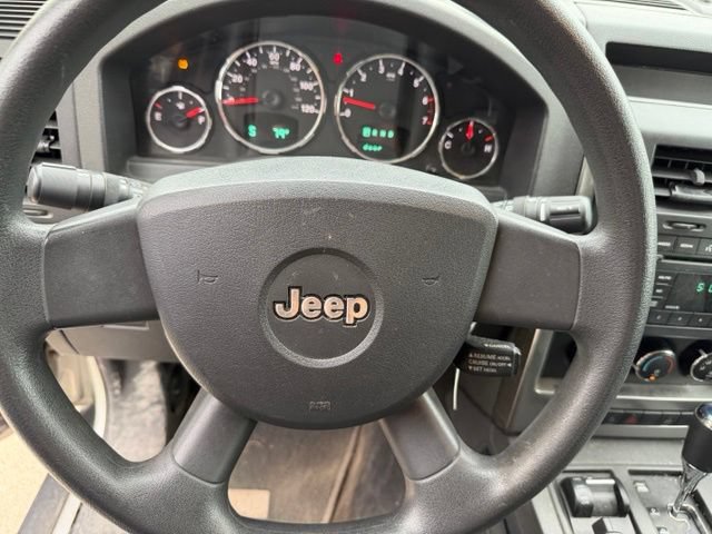 Used 2009 Jeep Liberty Sport w/ Popular Equipment Group AWD/4WD image 17