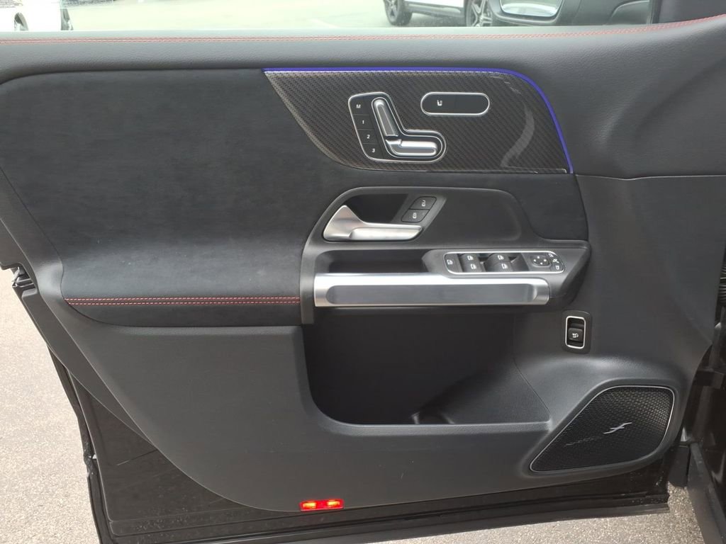 New 2026 Mercedes-Benz GLB 35 AMG 4MATIC image 11