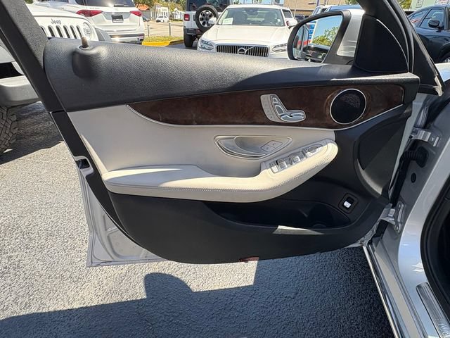 Used 2018 Mercedes-Benz C 300 Sedan image 23