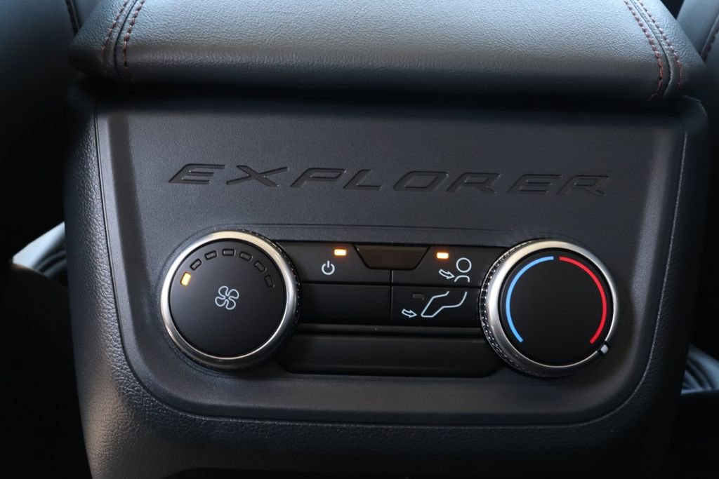 New 2026 Ford Explorer Active w/ Active Comfort Package image 17