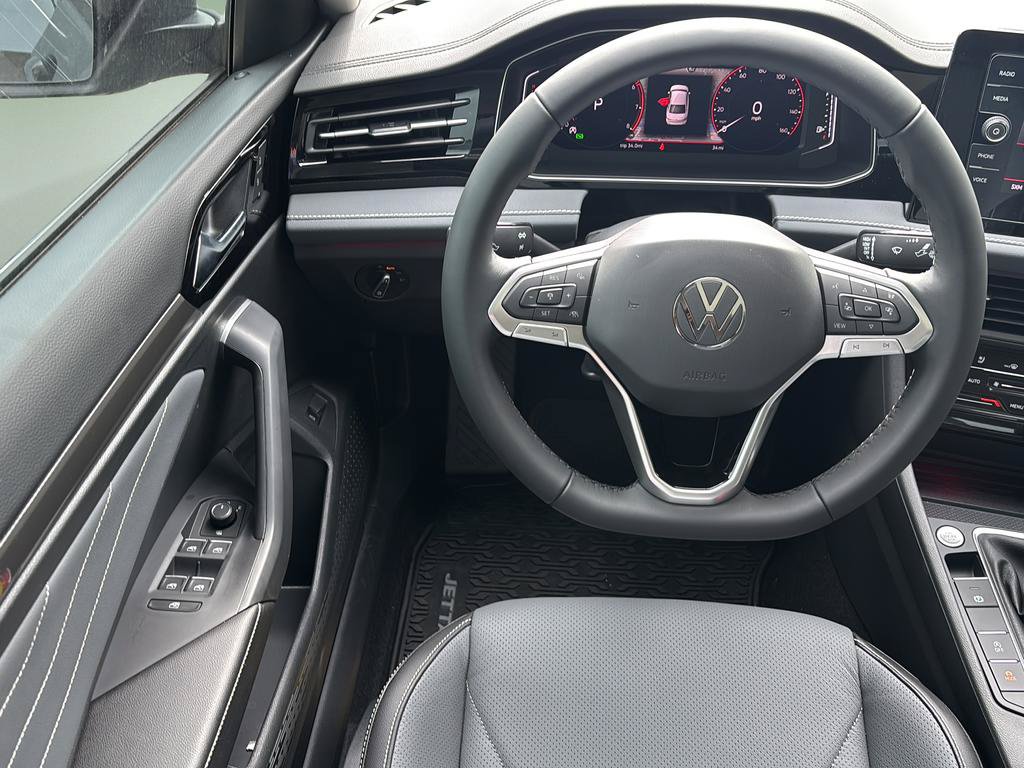 New 2026 Volkswagen Jetta SEL FWD image 18