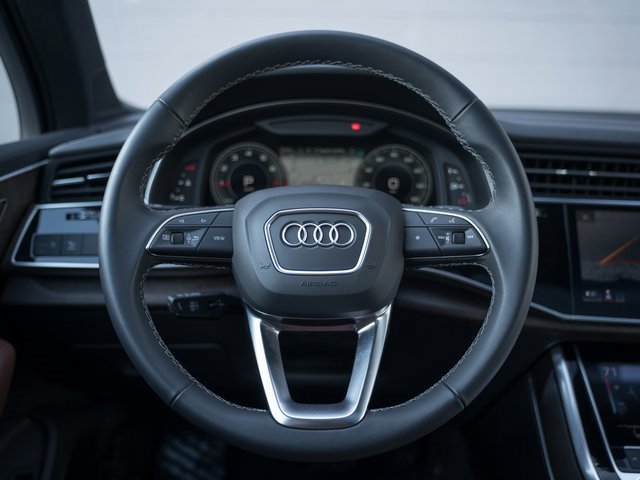 Certified 2025 Audi Q7 2.0T Premium w/ Convenience Plus Package image 23