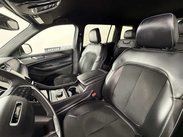 Used 2024 Jeep Grand Cherokee L Altitude image 28
