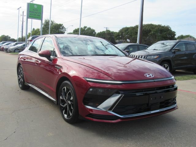 Used 2025 Hyundai Sonata SEL image 4