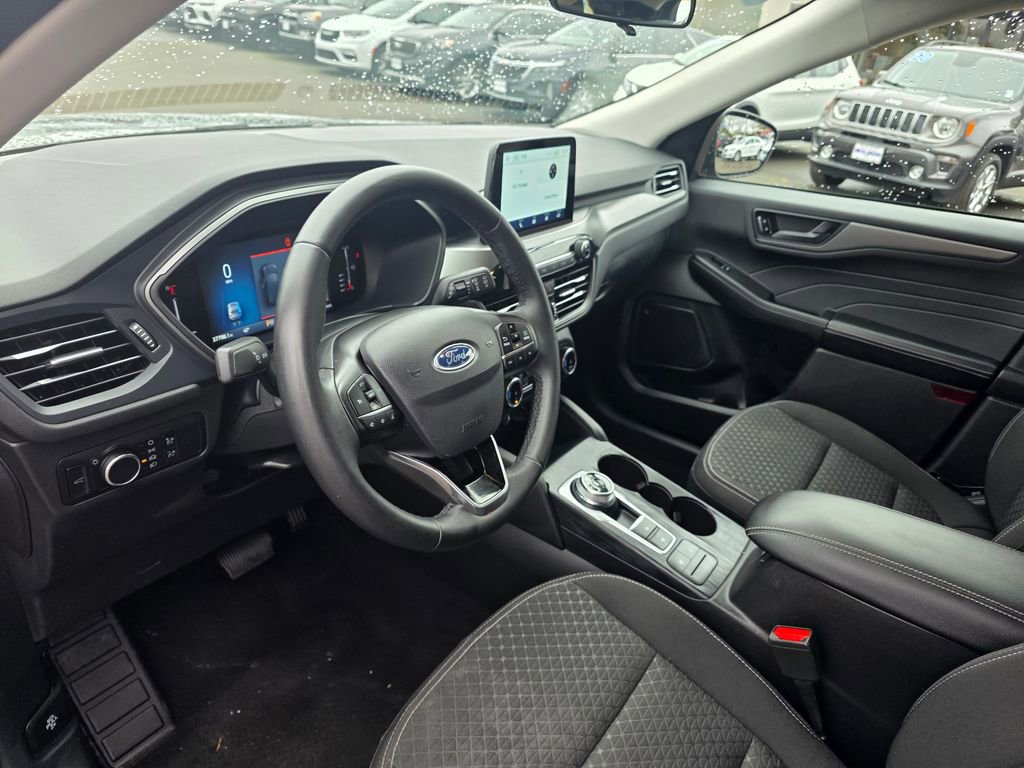 Used 2023 Ford Escape Active image 9