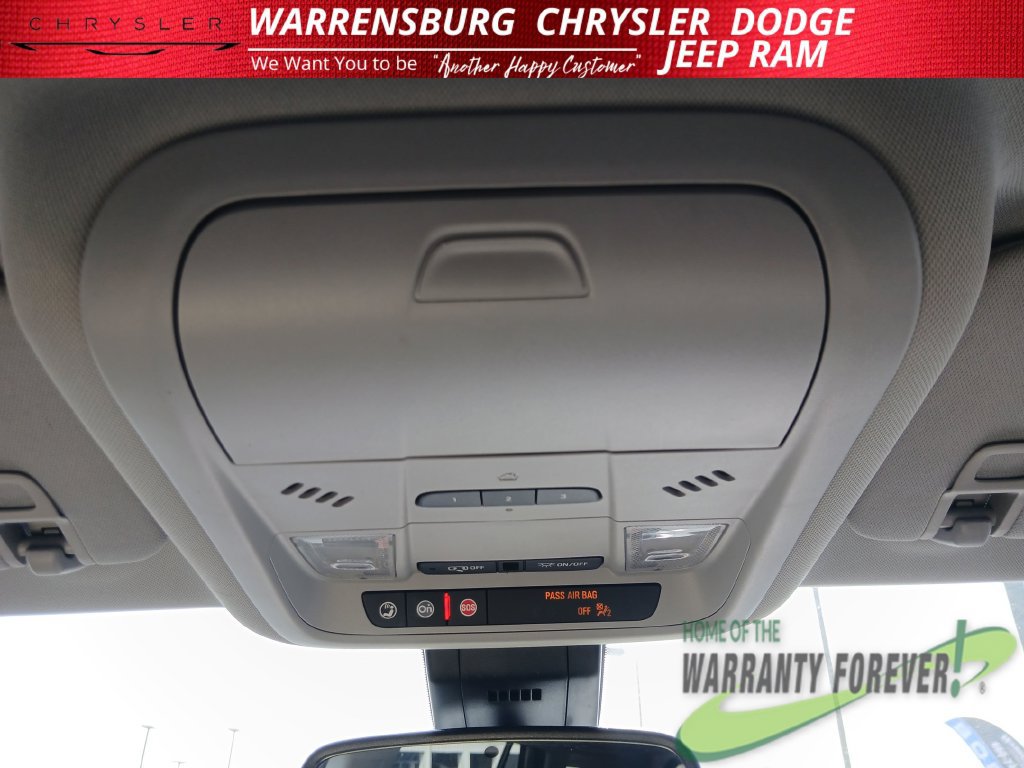 Used 2024 GMC Terrain SLT AWD/4WD image 29