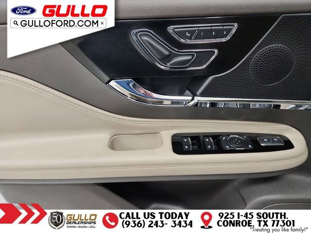 Used 2023 Lincoln Corsair Reserve image 18