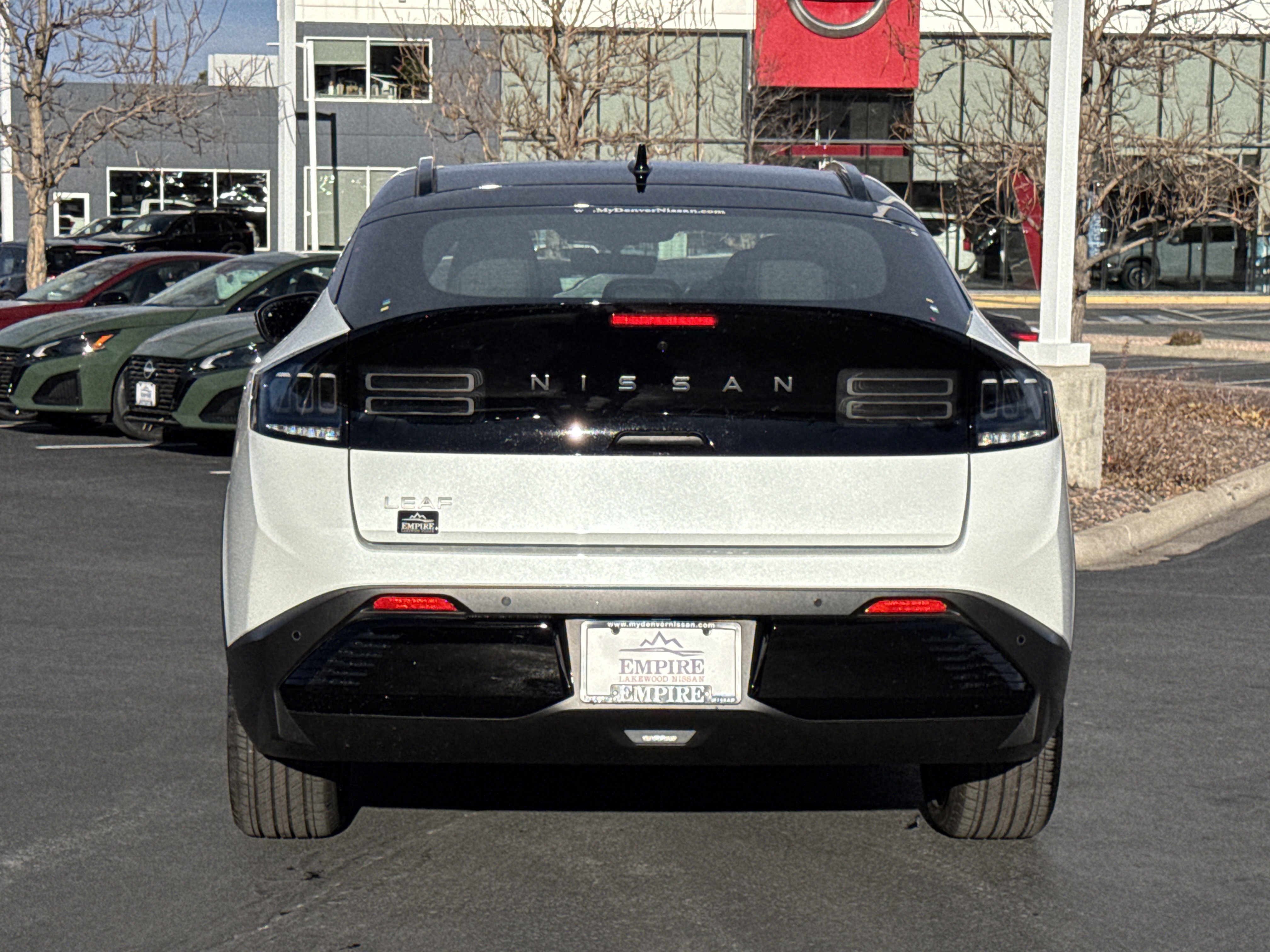 New 2026 Nissan Leaf Platinum+ w/ Cargo Package (Platinum+) FWD image 6