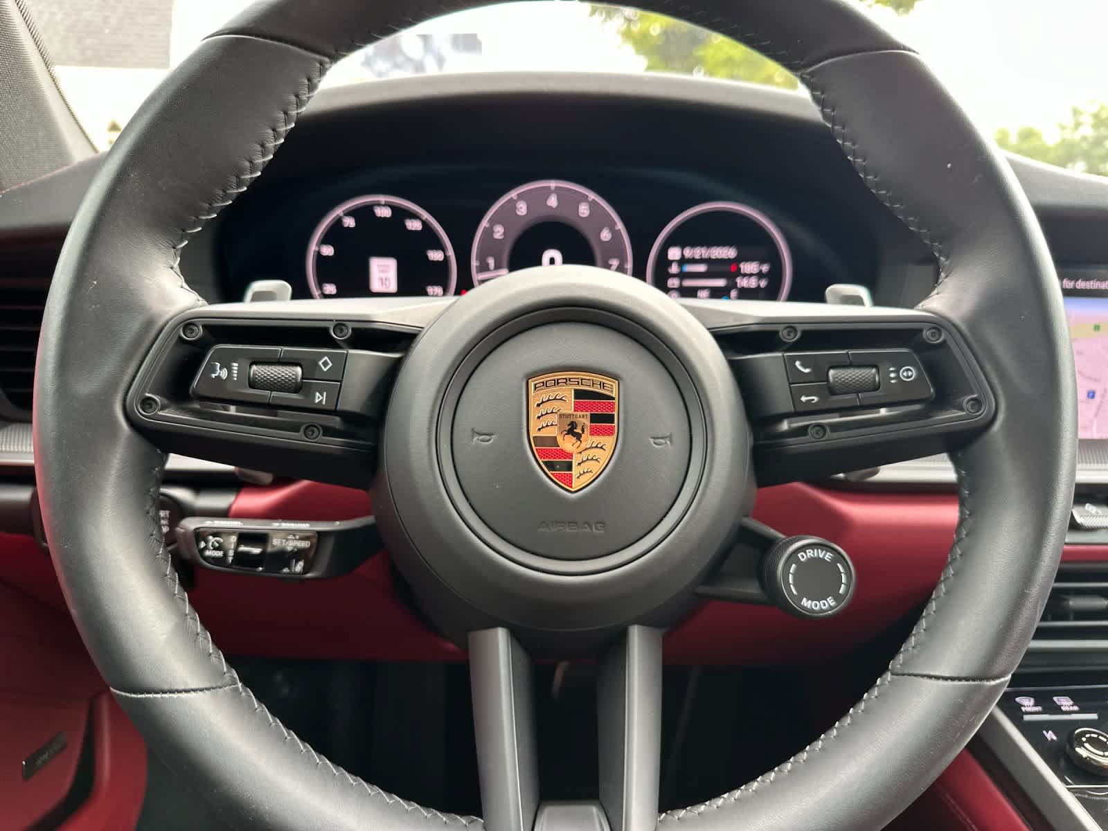 Certified 2025 Porsche 911 Carrera RWD image 25