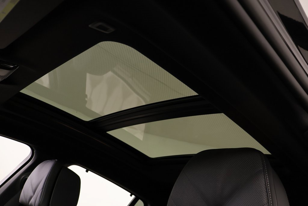 New 2026 BMW X6 M60i image 16
