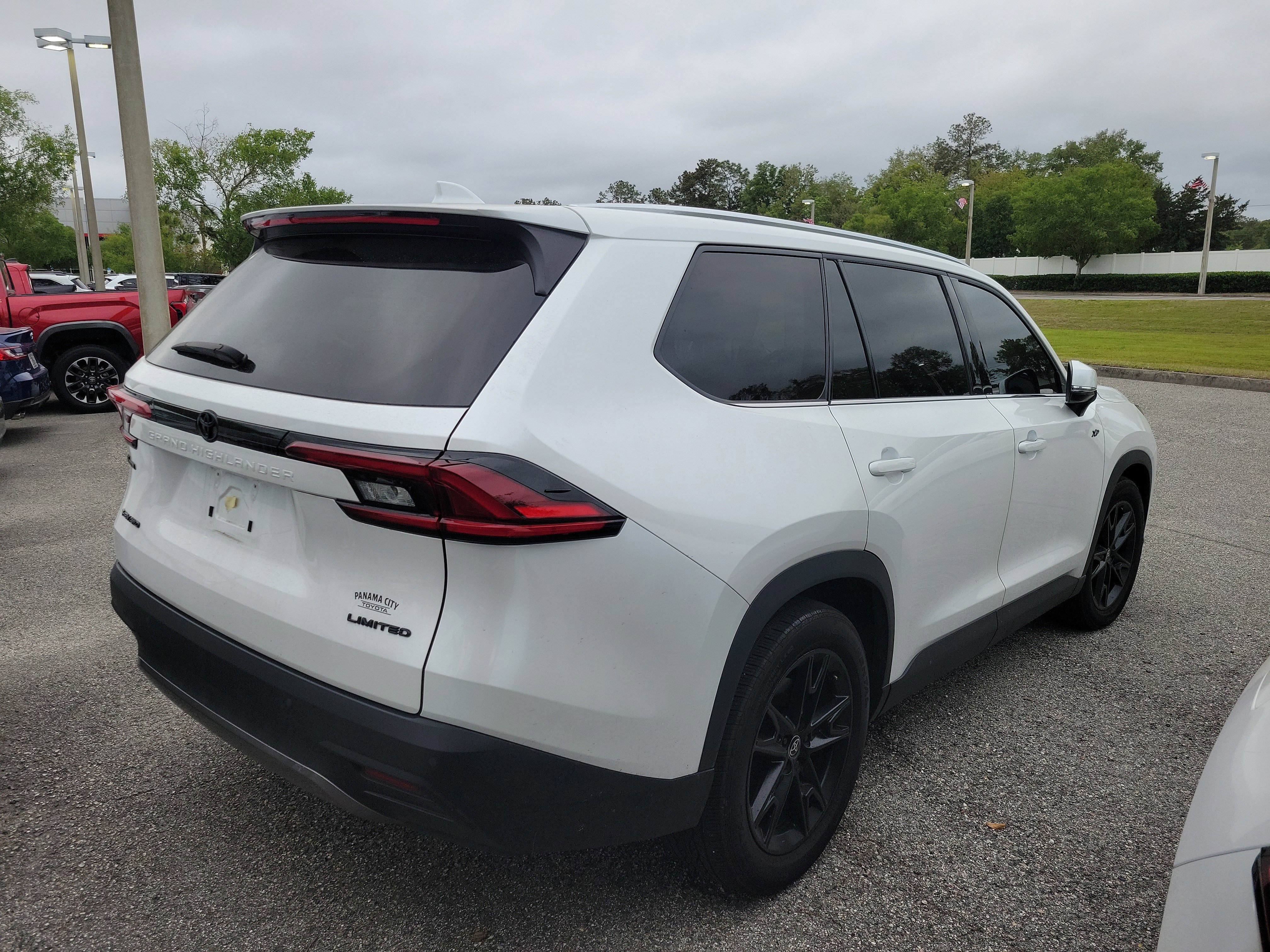 Used 2025 Toyota Grand Highlander AWD Hybrid image 15