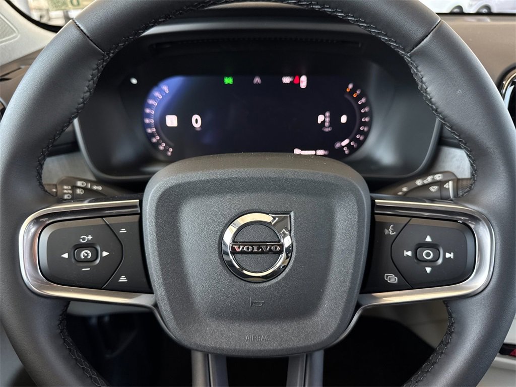 New 2026 Volvo XC40 B5 Plus w/ Protection Package Premier image 22