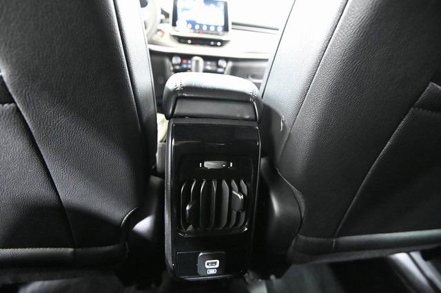 Used 2024 Jeep Compass Latitude image 29