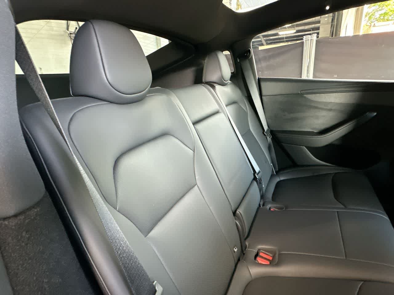 Used 2026 Tesla Model Y AWD image 26