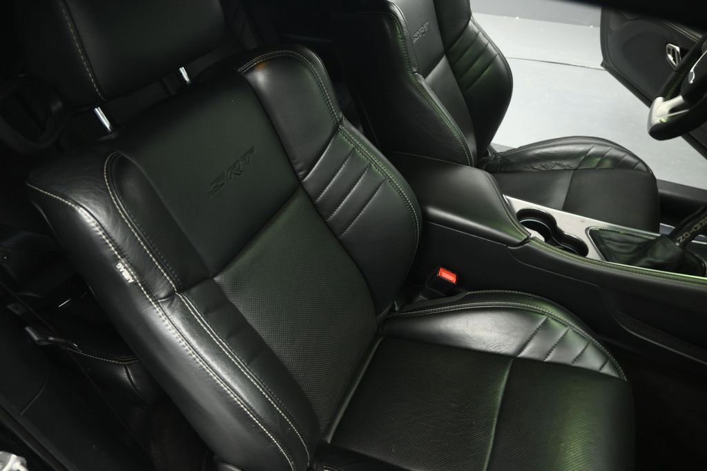 Used 2015 Dodge Challenger SRT Hellcat RWD image 53