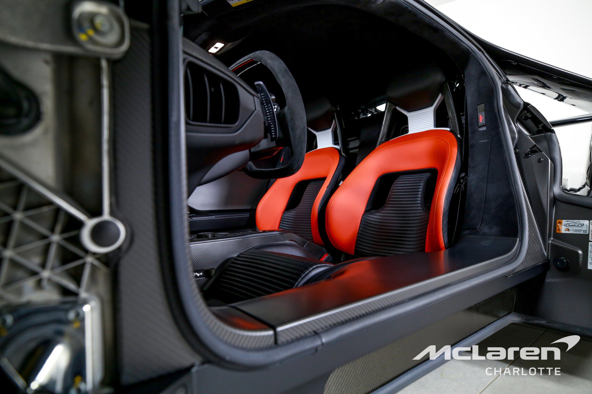 Used 2019 Ford GT RWD image 12