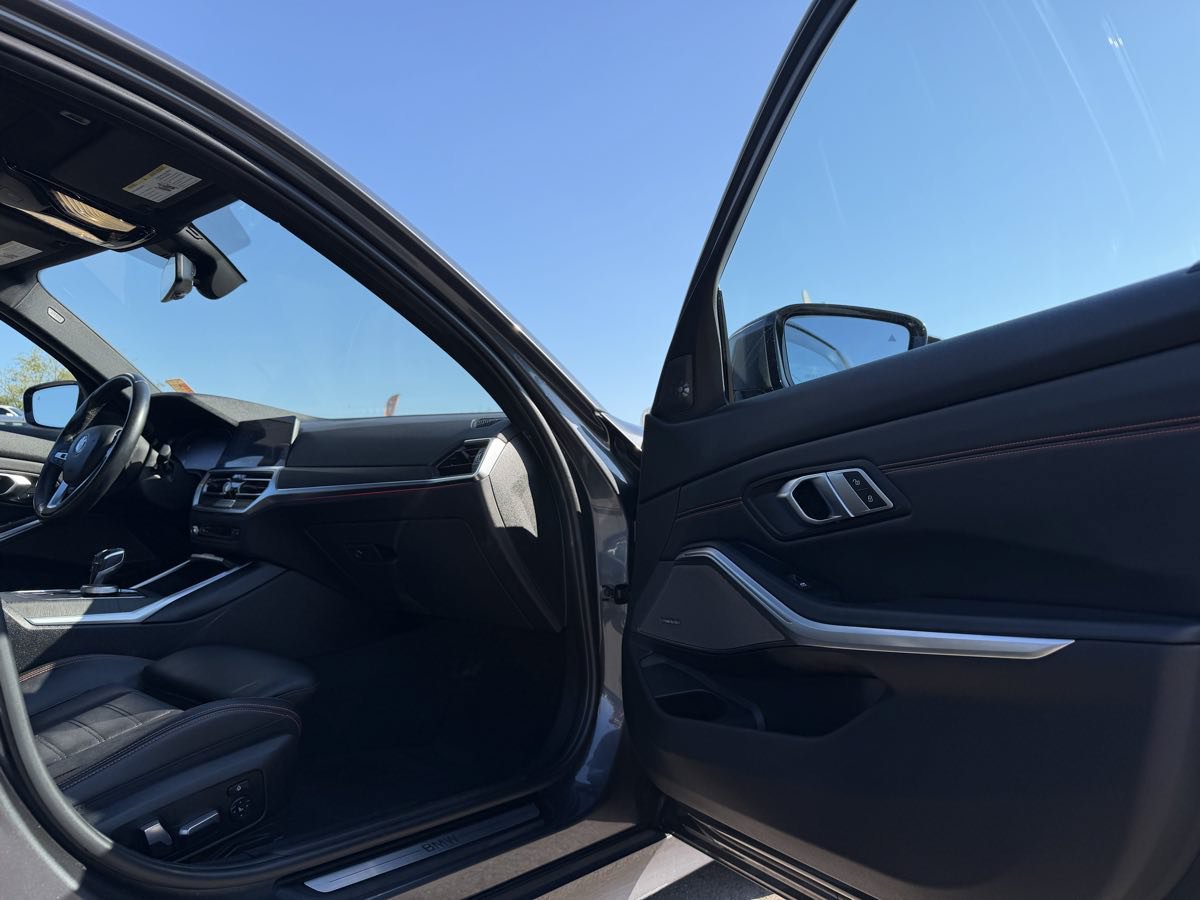Used 2019 BMW 330i xDrive Sedan AWD/4WD image 17