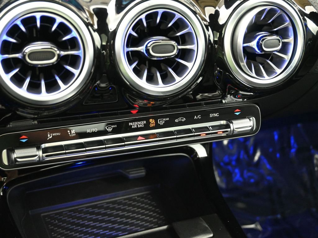 New 2025 Mercedes-Benz CLA 250 4MATIC image 16