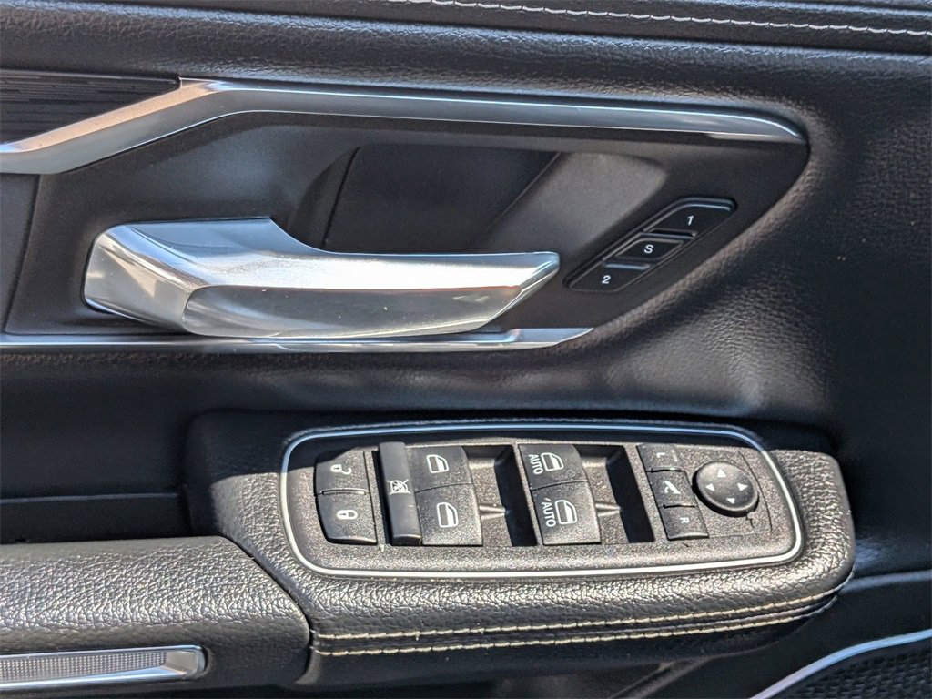 Used 2024 RAM 1500 Laramie image 8