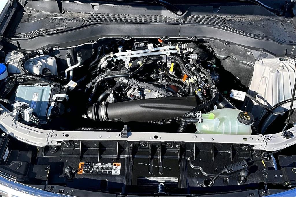 New 2026 Ford Explorer Active w/ Active Comfort Package RWD image 11