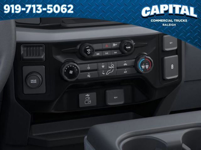 New 2025 Ford F550 2WD Regular Cab Super Duty w/ XL Chrome Package image 15