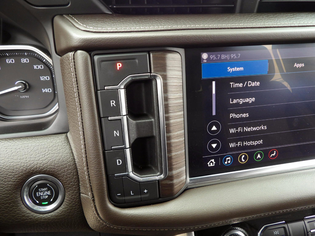 Used 2021 GMC Yukon Denali w/ Denali Premium Package image 31