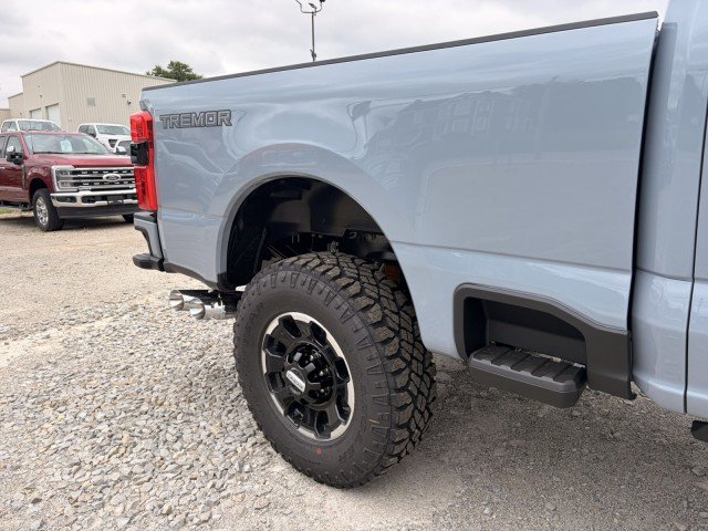 New 2027 Ford F250 Platinum w/ Tremor Off-Road Package AWD/4WD image 14