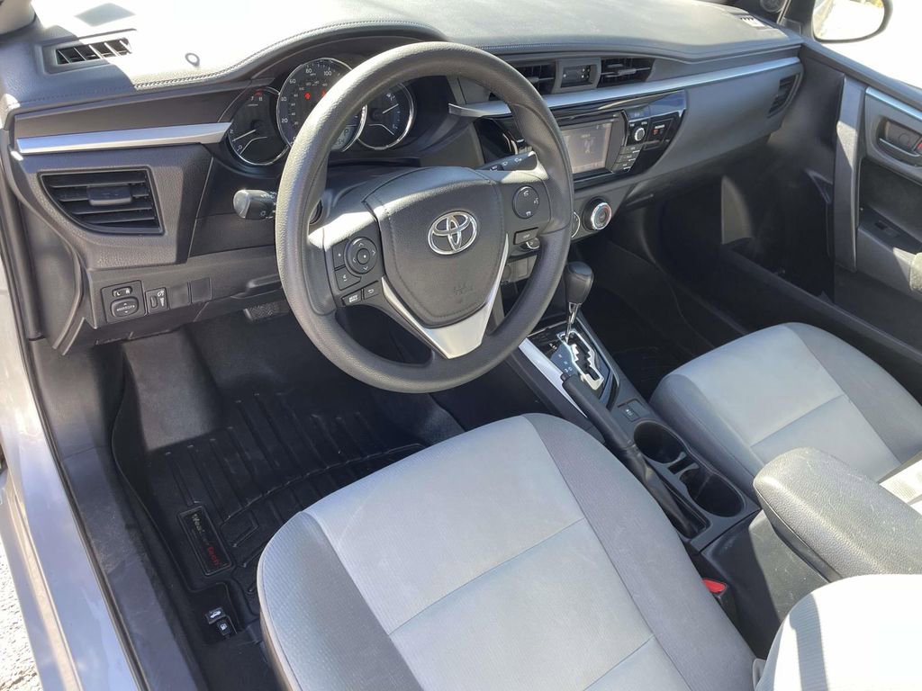 Used 2016 Toyota Corolla image 14