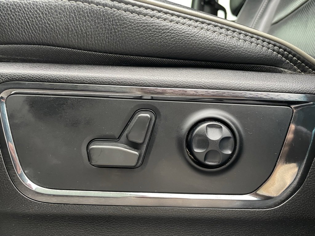 Used 2022 RAM 1500 Limited w/ Body-Colour Bumper Group image 11